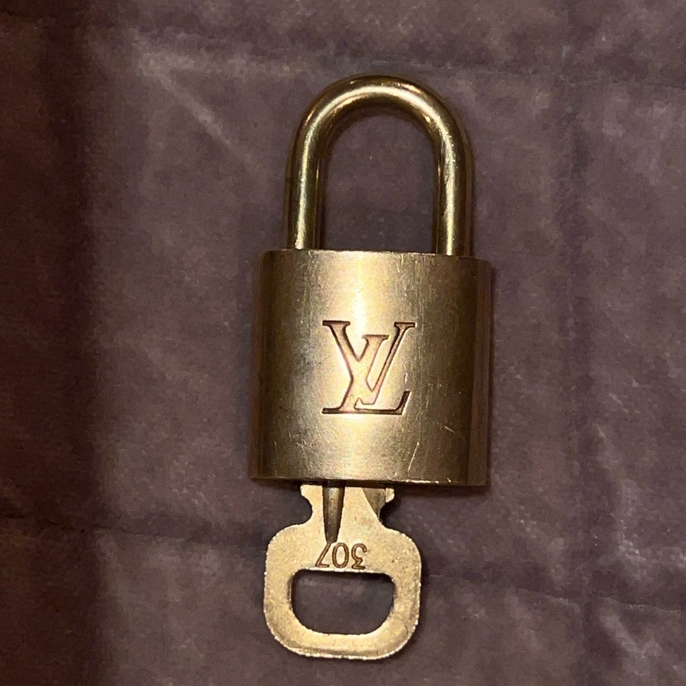 Louis Vuitton Gold tone Lock and key #307